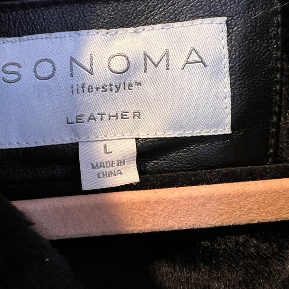 Like New Woman’s Genuine Leather Hooded Winter Jacket - Picture 2 of 11